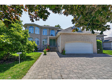 610 Victoria St virtual tour image
