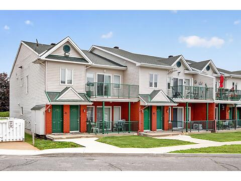 Unit 408-2923 Laurier Street virtual tour image