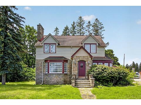 1572 Stittsville Main Street virtual tour image