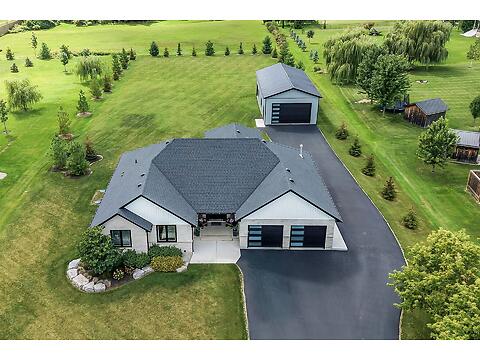 33 Monture St N virtual tour image