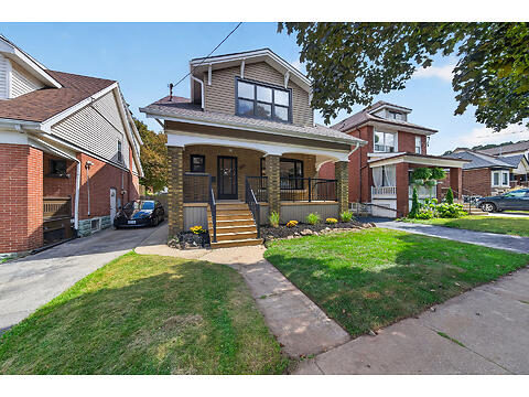 229 Park Row S virtual tour image