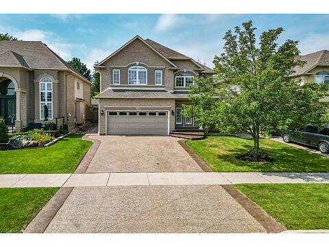 123 Moorland Cres virtual tour image