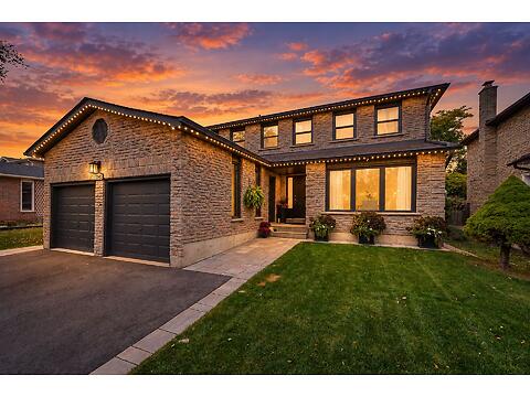 1045 Mannington Lane virtual tour image